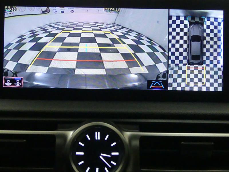 Used 2022 Lexus IS 500 image 11