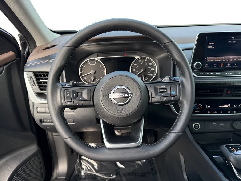 Used 2023 Nissan Rogue SV AWD/4WD image 12