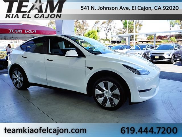 Used 2022 Tesla Model Y Long Range AWD/4WD image 10