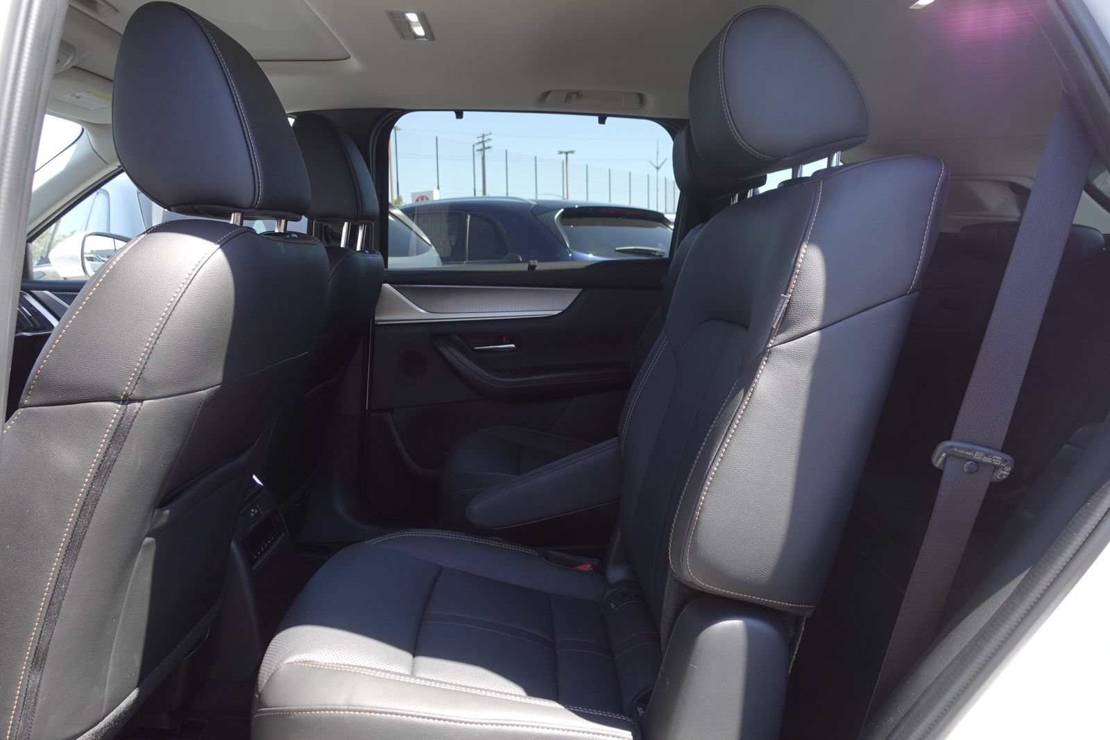 Certified 2024 MAZDA CX-90 Plug-In Hybrid w/ Preferred AWD/4WD image 14
