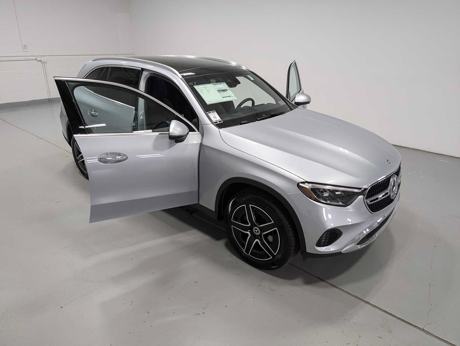 New 2026 Mercedes-Benz GLC 300 4MATIC image 14