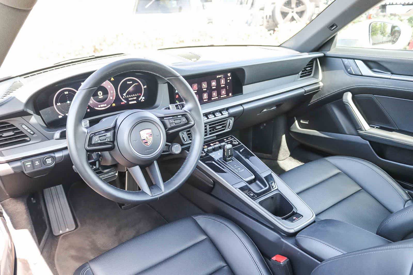 Used 2025 Porsche 911 Carrera RWD image 12