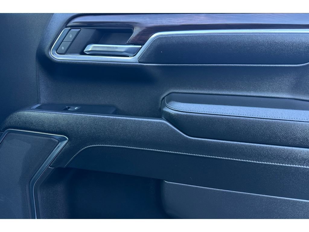 Used 2024 GMC Sierra 1500 SLT image 18