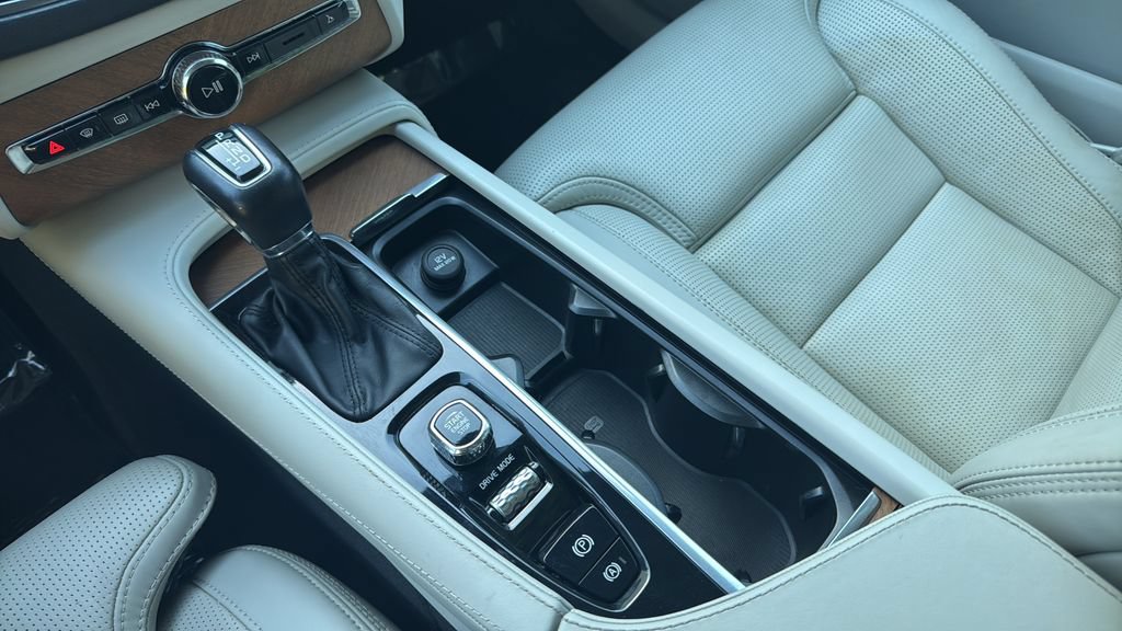Used 2019 Volvo XC90 T6 Inscription w/ Protection Package Premier AWD/4WD image 28