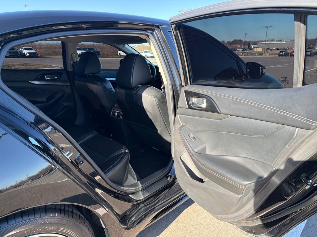 Used 2023 Nissan Maxima SV w/ Floor Mat Group image 28