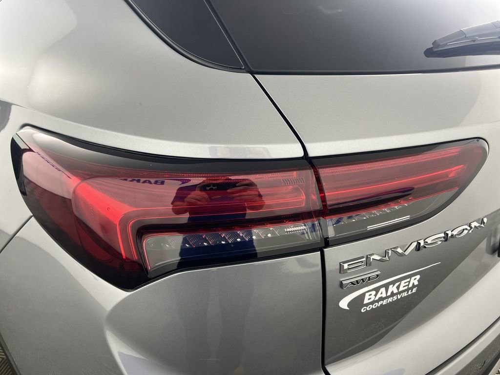 Used 2023 Buick Envision Preferred image 35