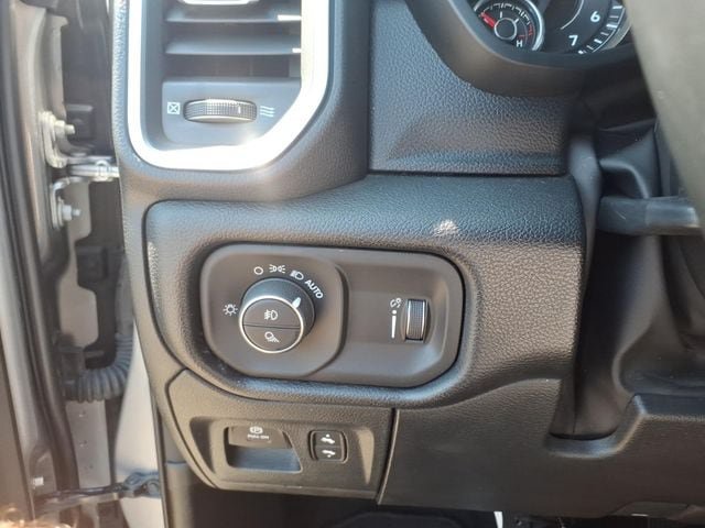 Used 2024 RAM 1500 Big Horn AWD/4WD image 20
