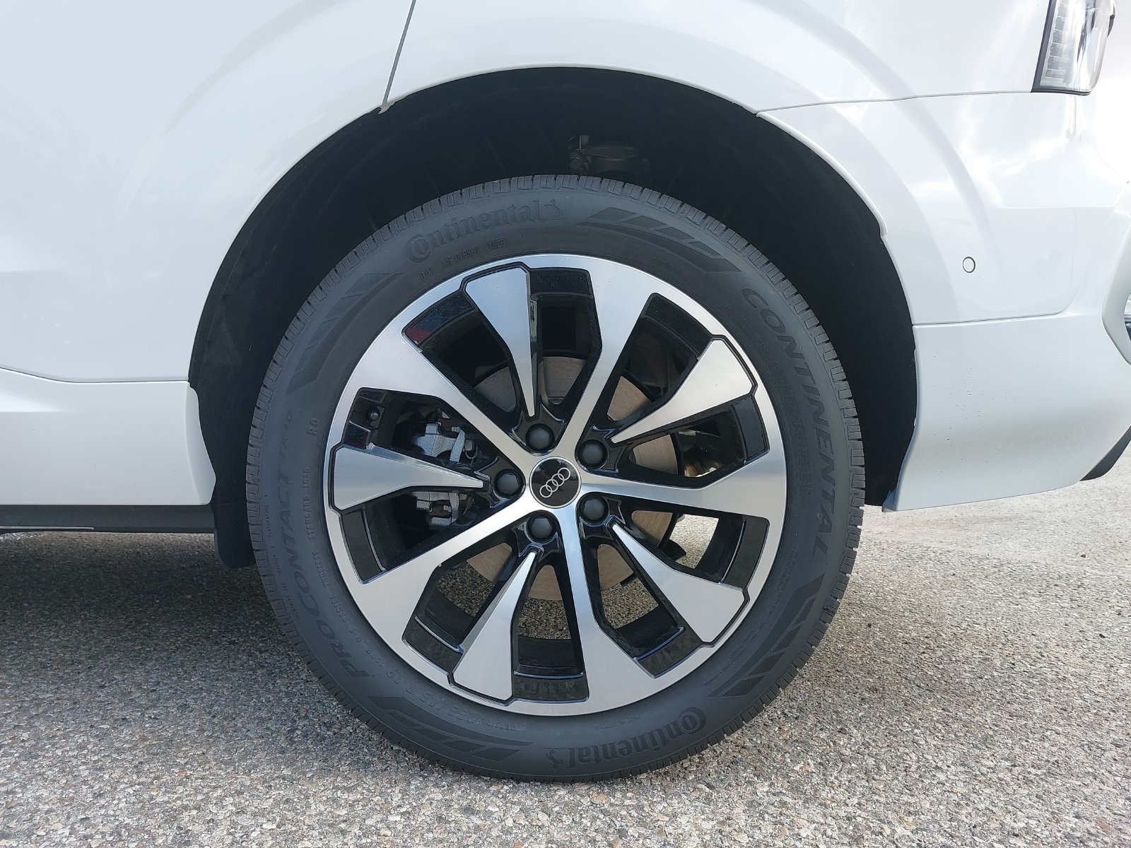 New 2026 Audi Q3 quattro 2.0T AWD/4WD image 37