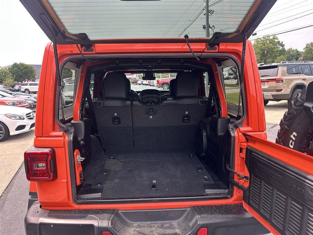 Used 2023 Jeep Wrangler Unlimited Rubicon 392 AWD/4WD image 18