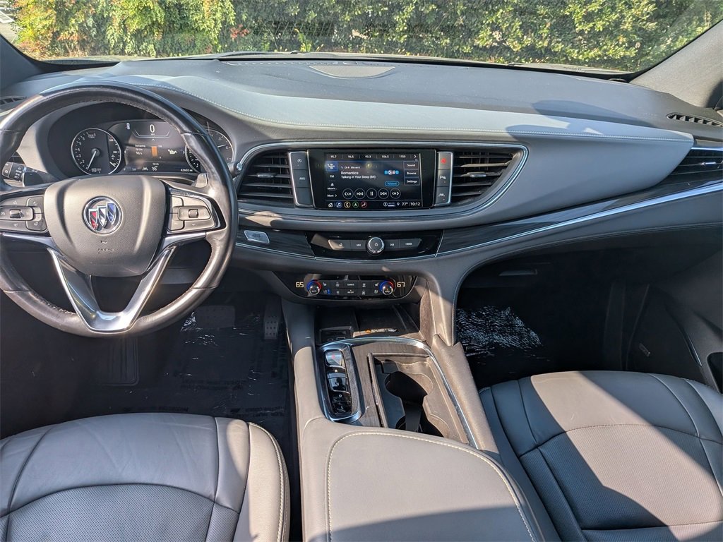 Used 2024 Buick Enclave Premium image 25