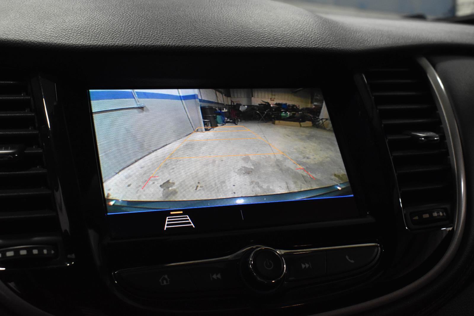 Used 2020 Chevrolet Trax LT image 16