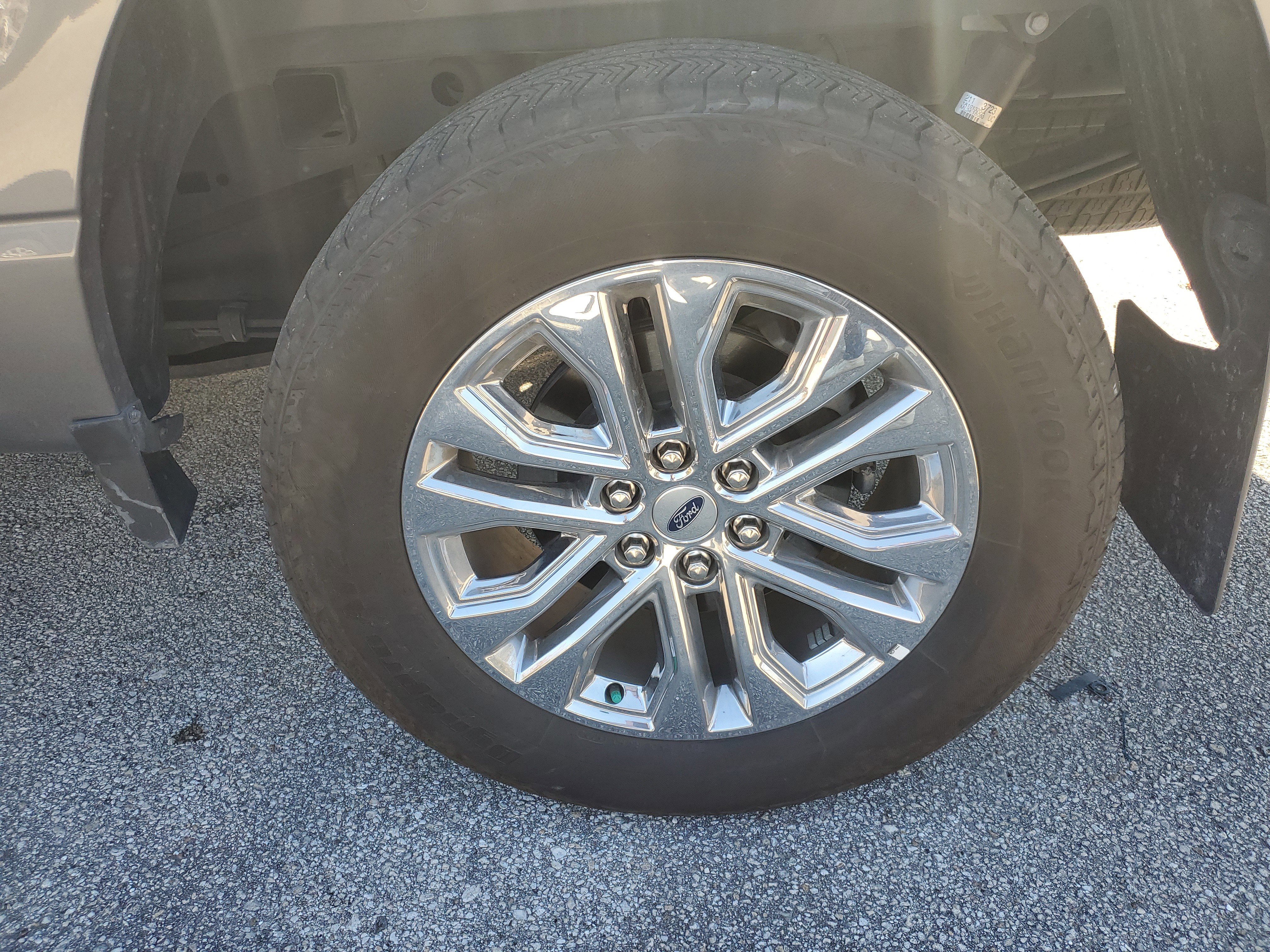 Used 2024 Ford F150 Lariat w/ FX4 Off-Road Package image 7