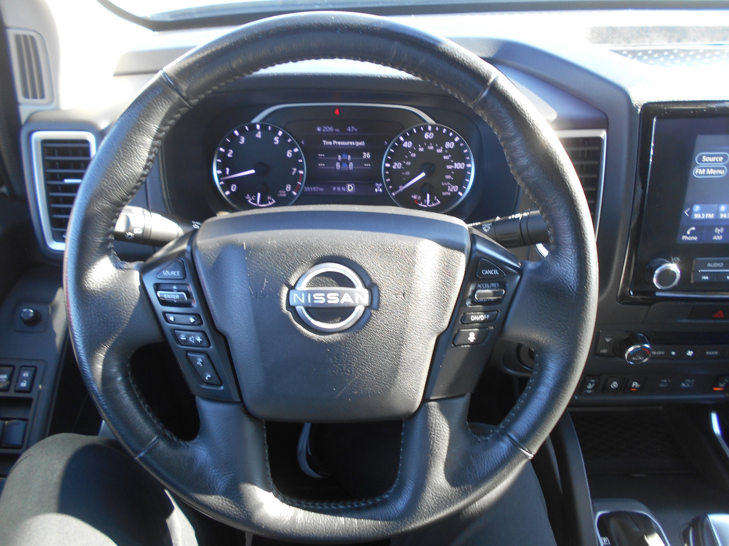 Used 2023 Nissan Frontier SV w/ Technology Package AWD/4WD image 13