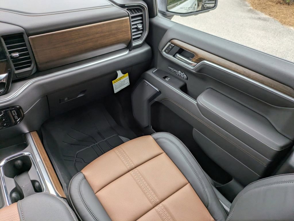 New 2026 Chevrolet Silverado 1500 High Country AWD/4WD image 19