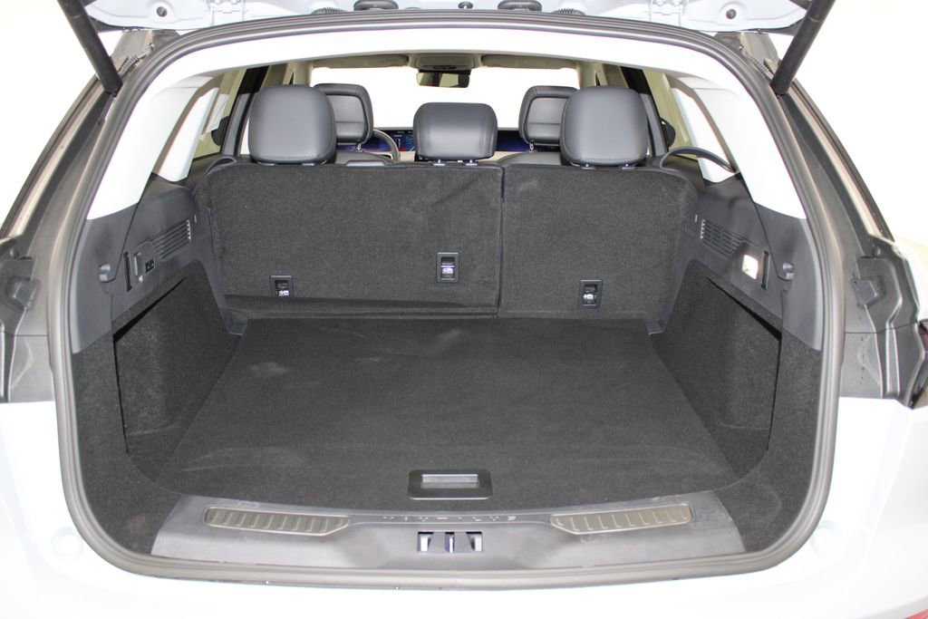 New 2026 Lincoln Nautilus Premier w/ Equipment Group 102A image 17