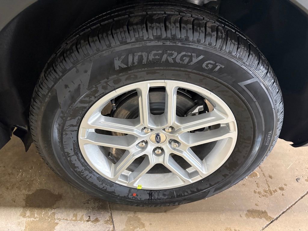 New 2026 Ford Explorer Active image 27