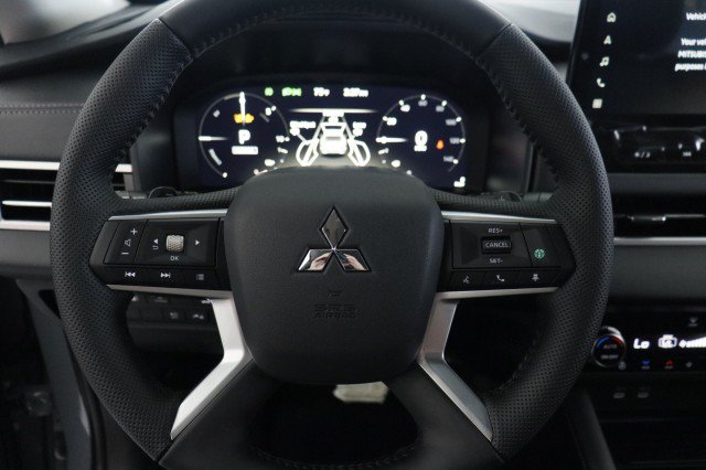 New 2026 Mitsubishi Outlander SEL AWD/4WD image 9