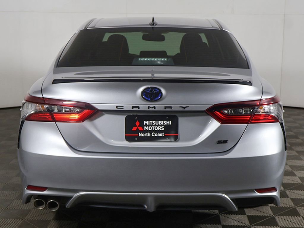 Used 2022 Toyota Camry SE w/ Convenience Package FWD image 10