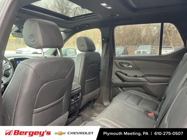 Used 2023 Chevrolet Traverse LT w/ LT Premium Package image 6
