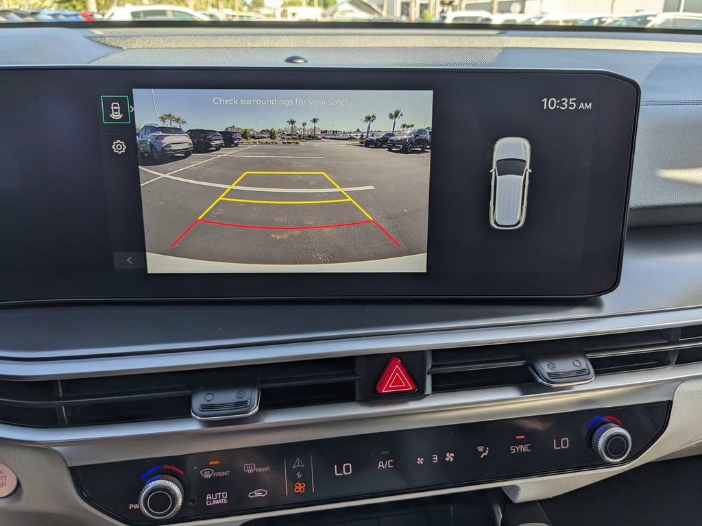 Certified 2024 Kia Sorento EX w/ Panoramic Sunroof Package image 23