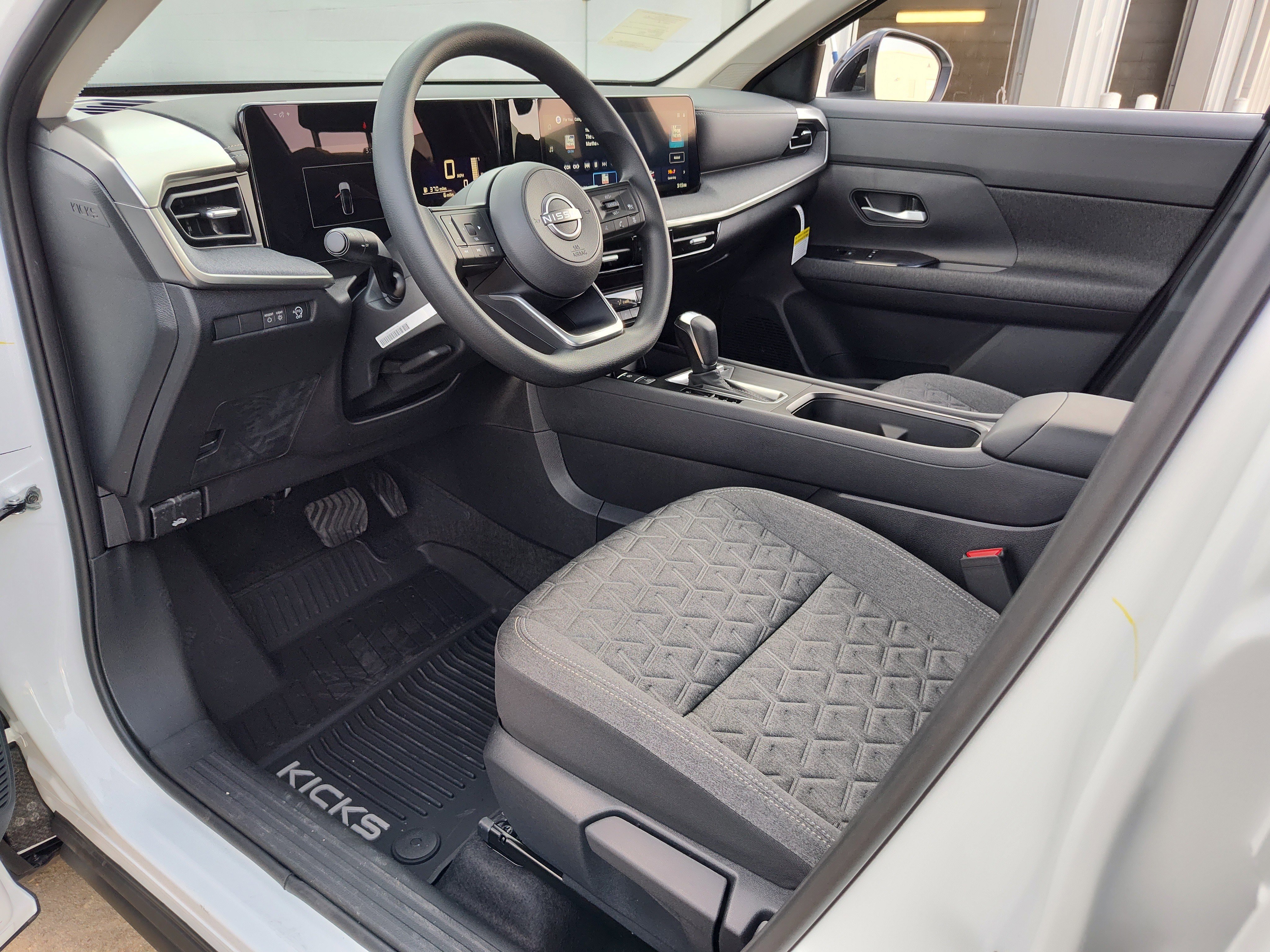 New 2026 Nissan Kicks SV w/ SV Premium Package image 2