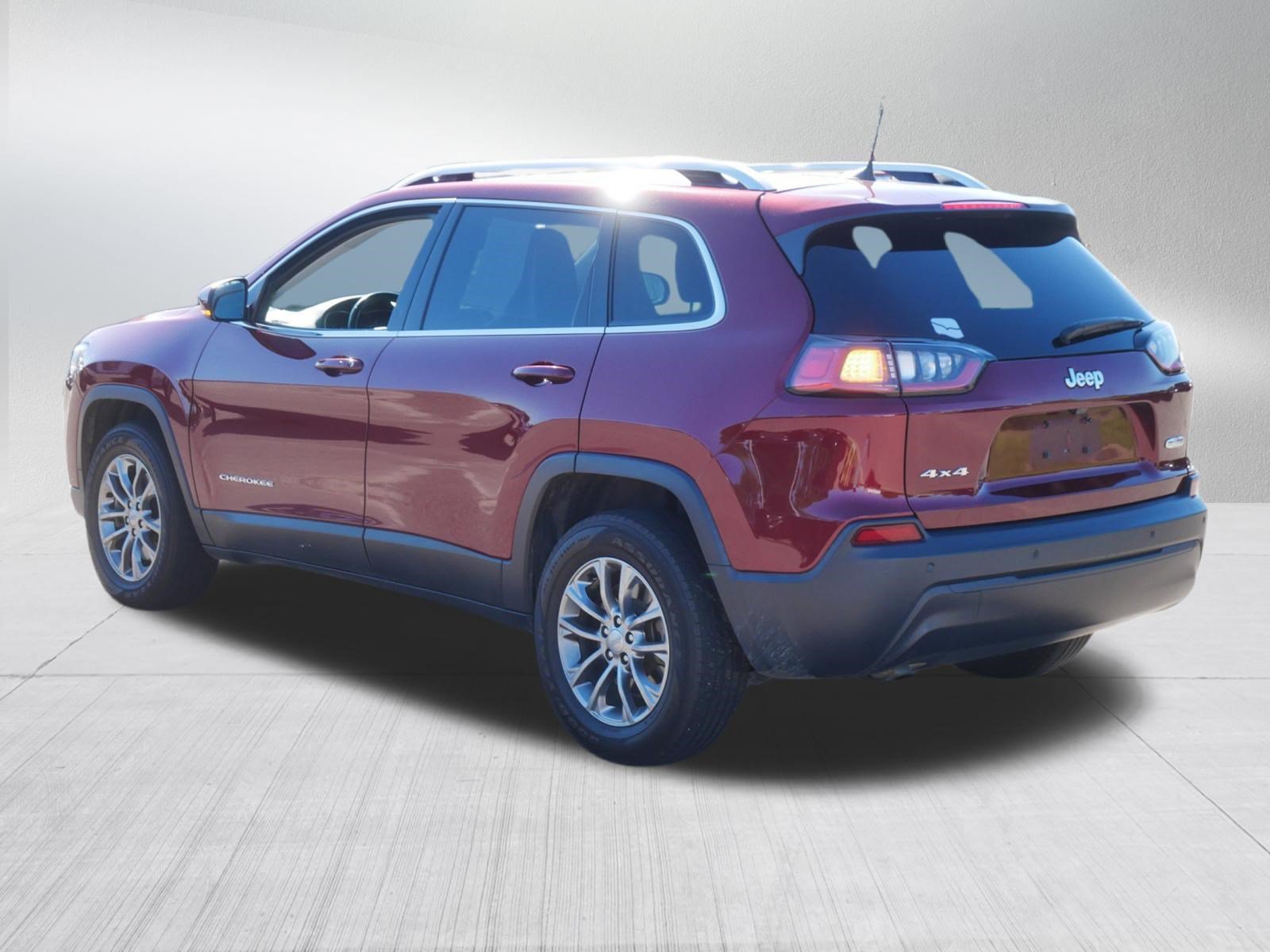 Certified 2020 Jeep Cherokee Latitude Plus w/ Comfort/Convenience Group AWD/4WD image 5