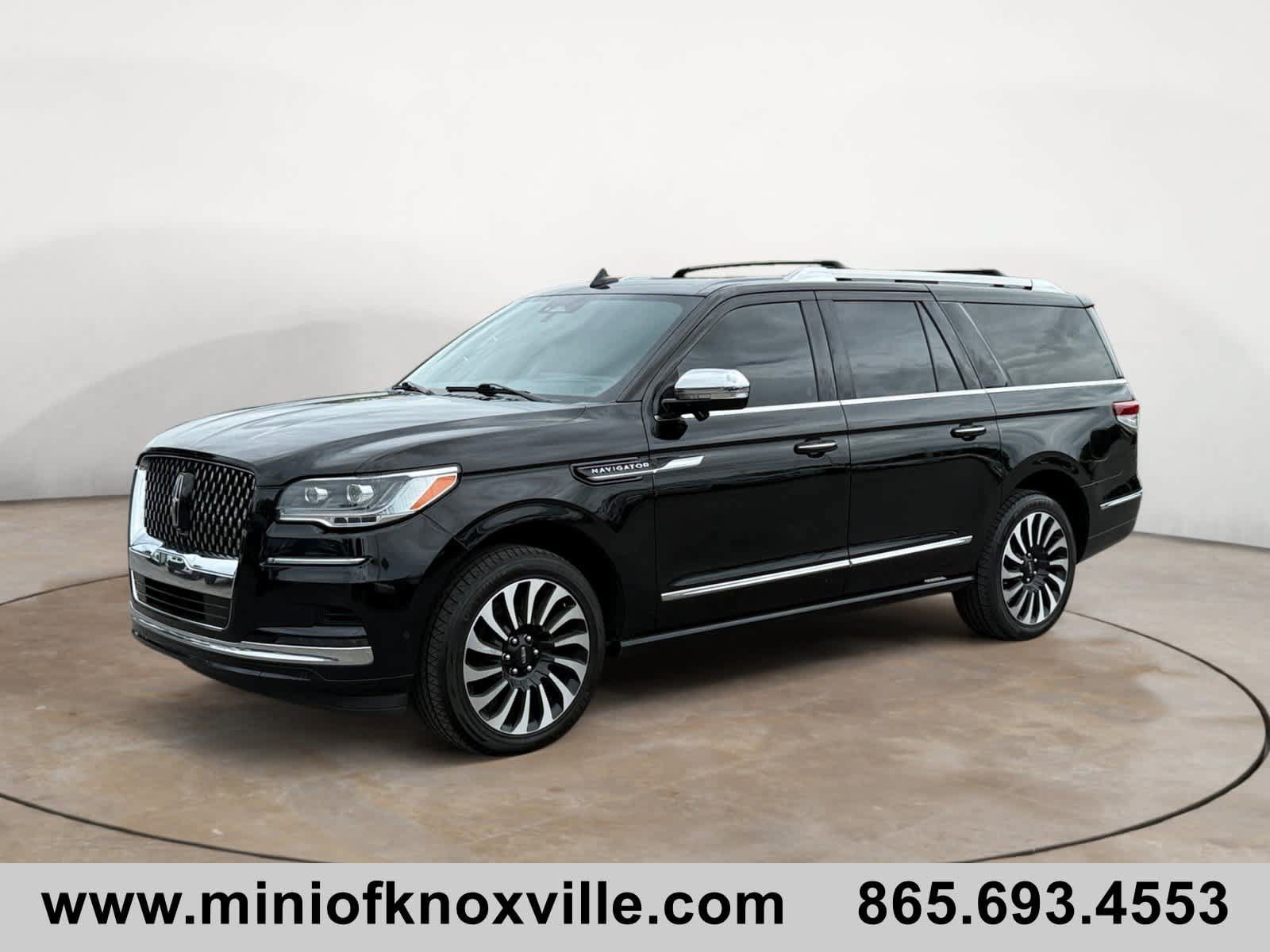 Used 2023 Lincoln Navigator L Black Label AWD/4WD image 7