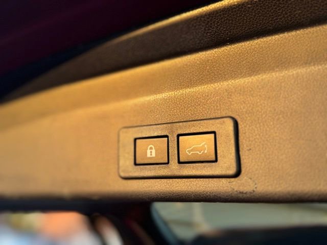 Used 2024 Subaru Ascent Premium w/ Convenience Package image 31