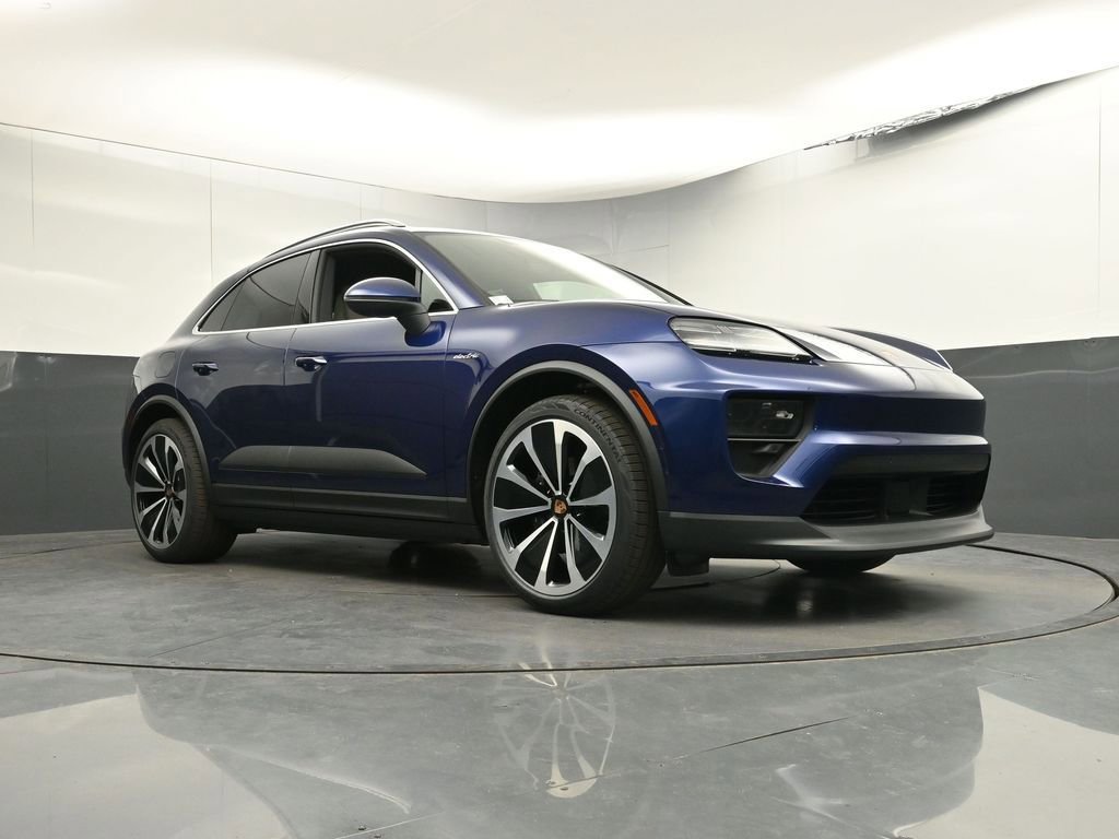 New 2025 Porsche Macan Electric RWD image 31