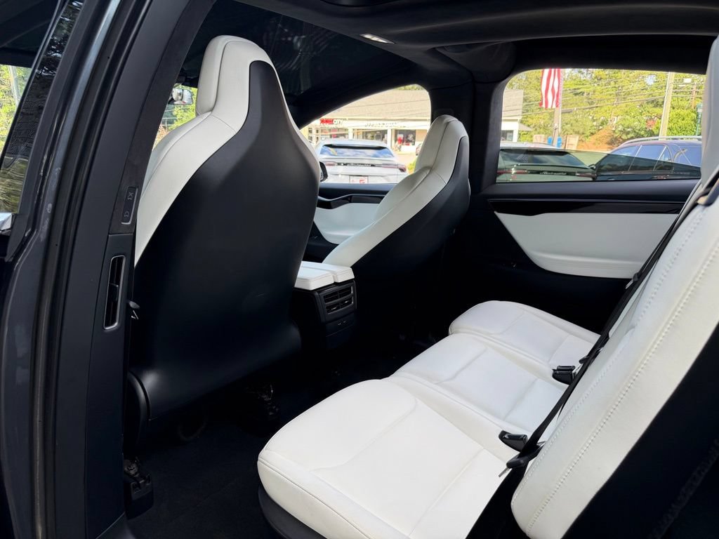 Used 2020 Tesla Model X Long Range AWD/4WD image 29