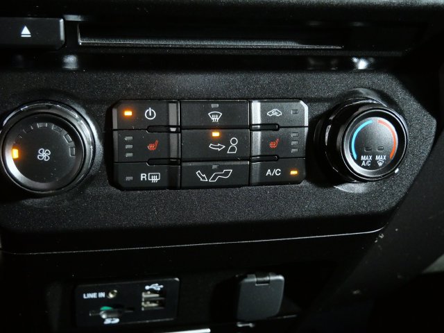 Used 2015 Ford F150 XLT w/ Equipment Group 302A Luxury AWD/4WD image 24