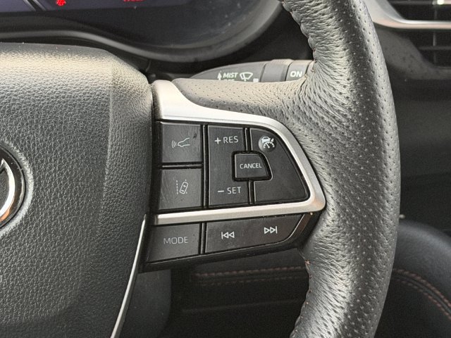 Certified 2025 Toyota Sienna Platinum AWD/4WD image 29