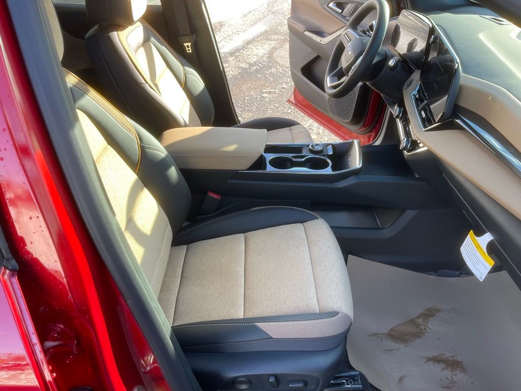 New 2026 Chevrolet Equinox ACTIV w/ Convenience Package III image 22