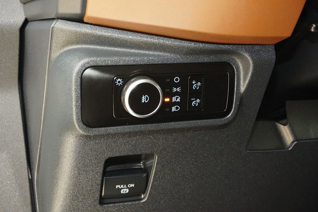 Used 2024 Ford Bronco Outer Banks AWD/4WD image 24