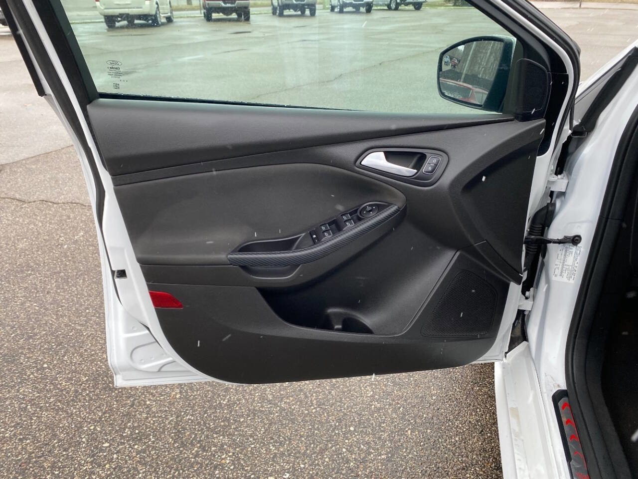 Used 2015 Ford Focus ST image 9