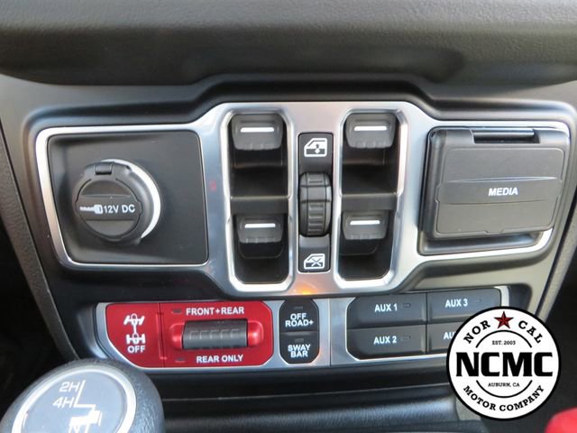 Used 2024 Jeep Wrangler Unlimited Rubicon w/ Technology Group AWD/4WD image 30