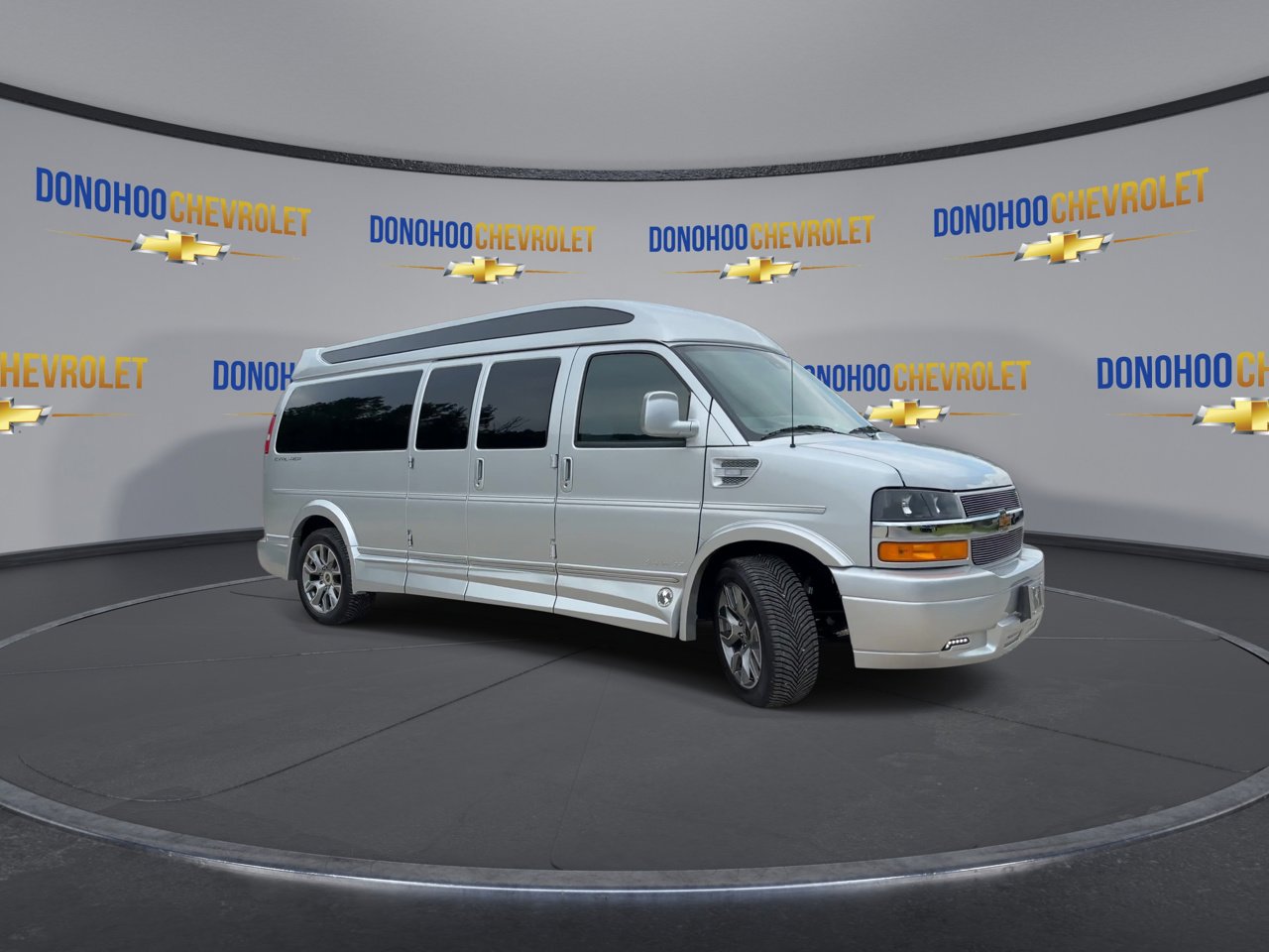 New 2025 Chevrolet Express 2500 Extended w/ Driver Convenience Package image 5