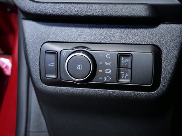 Certified 2025 Ford Escape Platinum AWD/4WD image 26