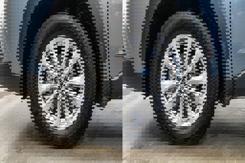 Certified 2023 Toyota Corolla Cross LE image 11