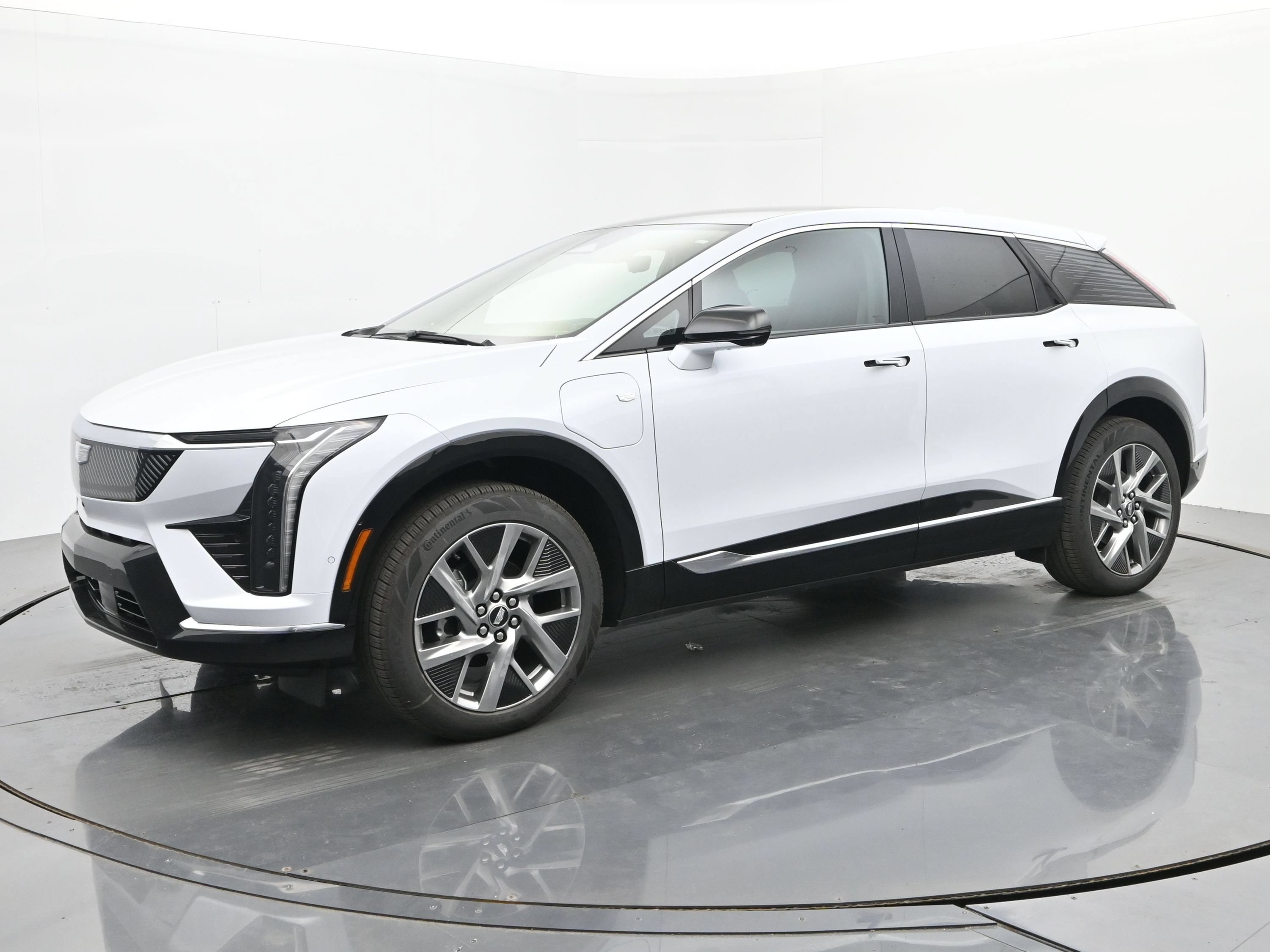 New 2026 Cadillac Optiq Luxury 1 w/ LPO, Floor Liner Package AWD/4WD image 1