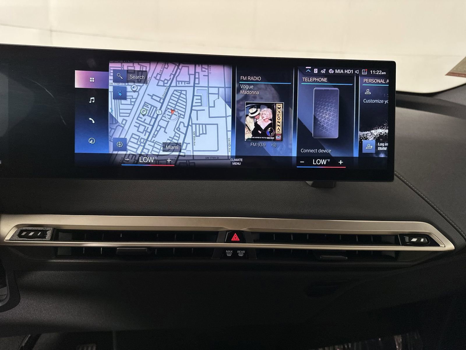 Used 2022 BMW iX xDrive50 w/ Premium Package image 21