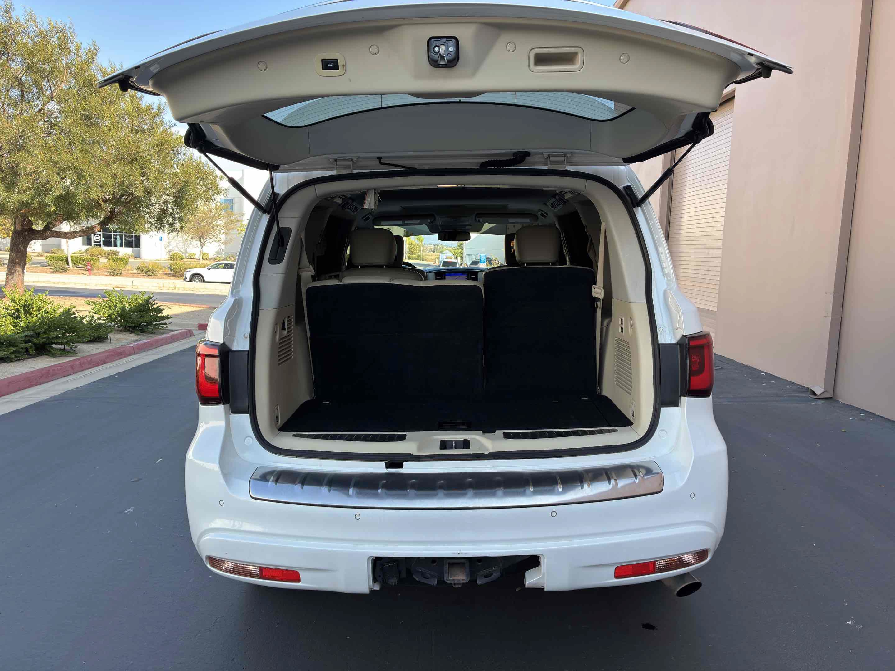 Used 2018 INFINITI QX80 4WD w/ Driver Assistance Package image 63
