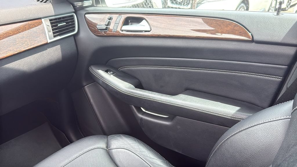 Used 2014 Mercedes-Benz ML 350 4MATIC image 30