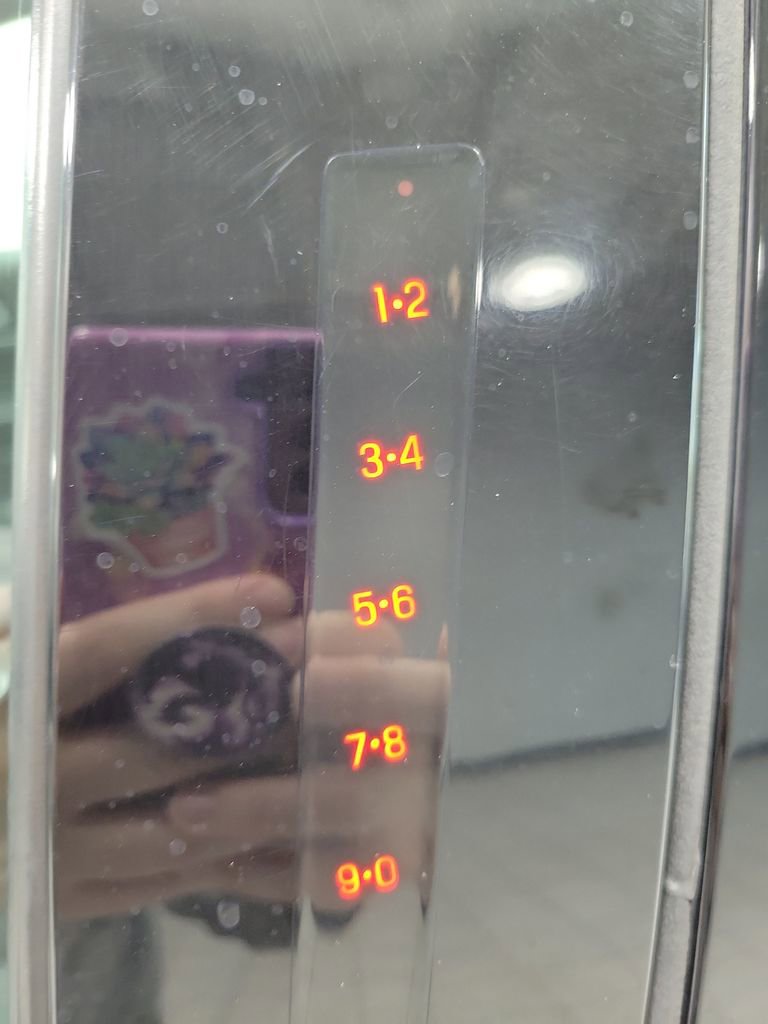 Used 2014 Ford Explorer XLT w/ Equipment Group 202A image 29