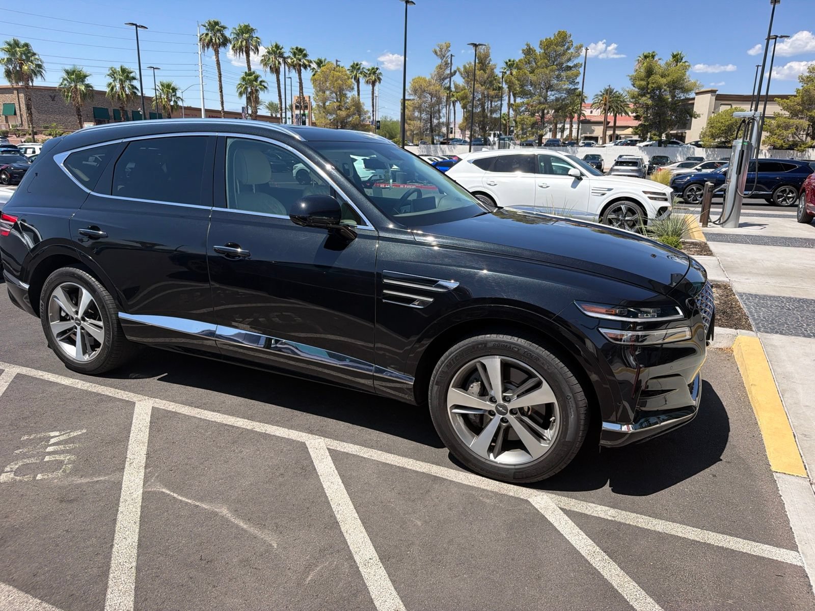 Certified 2023 Genesis GV80 3.5T AWD/4WD image 4