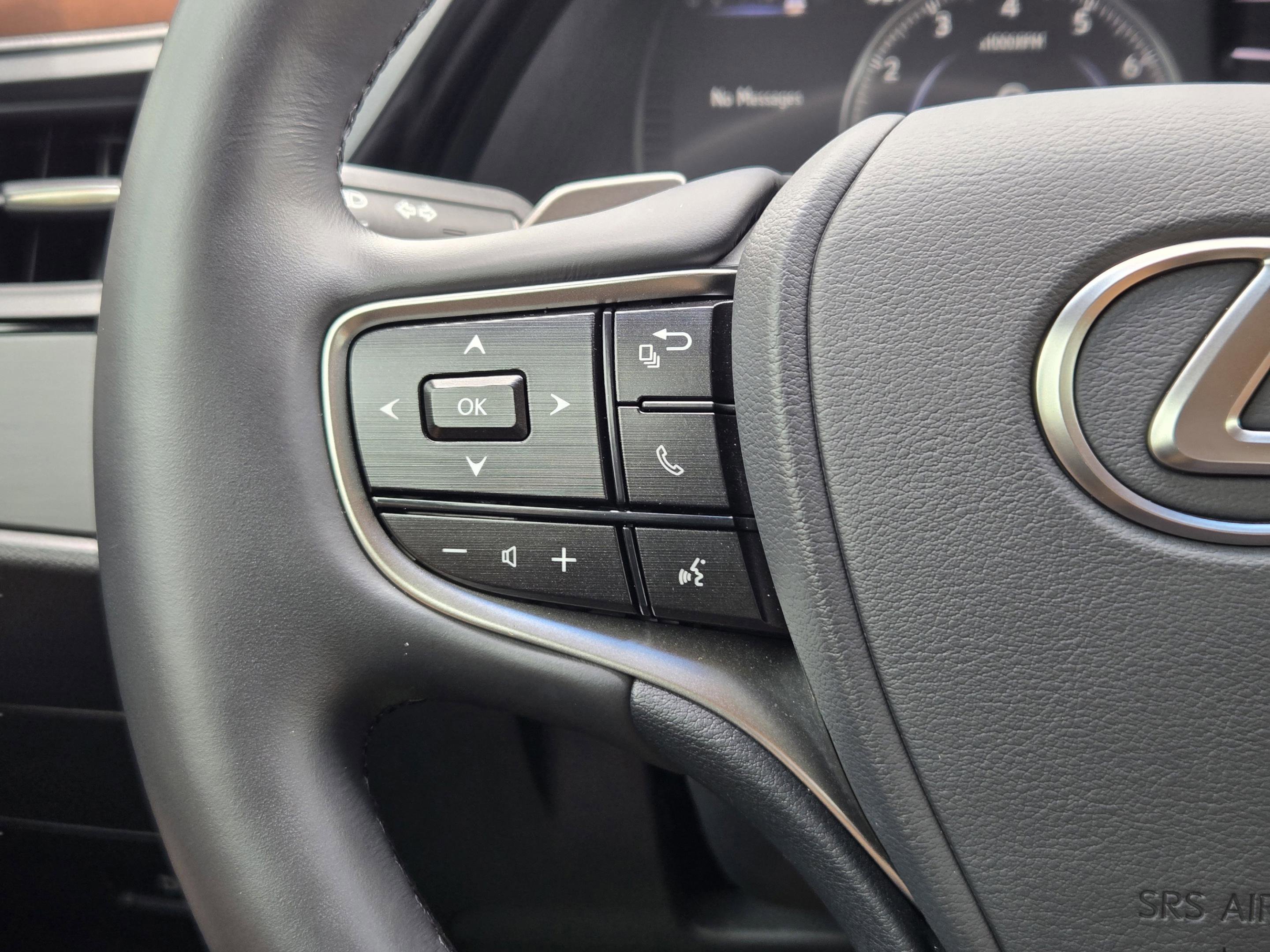 Used 2025 Lexus ES 350 w/ Premium Package FWD image 26