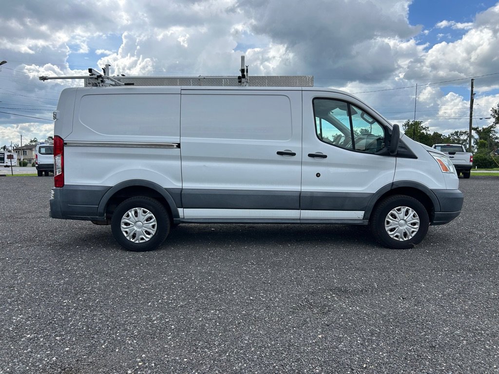 Used 2016 Ford Transit 250 130 Low Roof RWD image 5