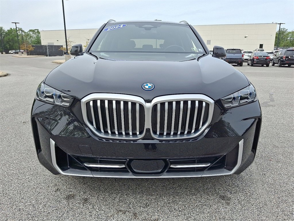 Certified 2024 BMW X5 xDrive50e w/ Premium Package image 5