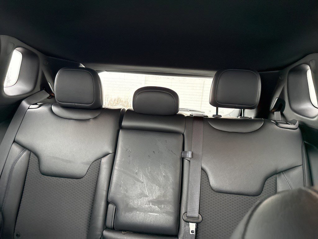 Used 2024 Jeep Compass Latitude image 9