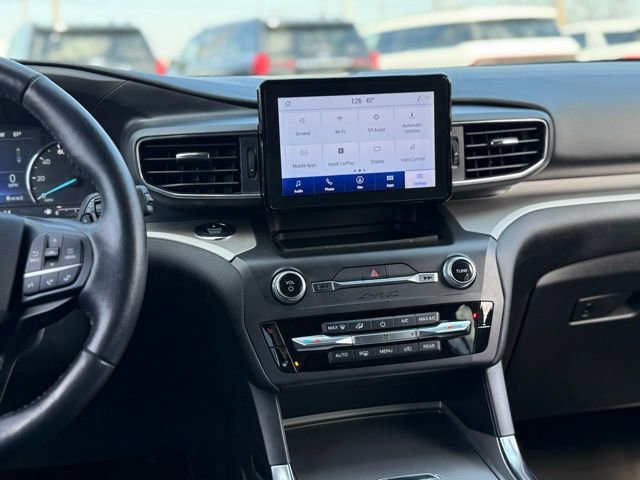 Used 2020 Ford Explorer XLT w/ Equipment Group 202A image 29